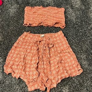 Short and bandeau set!